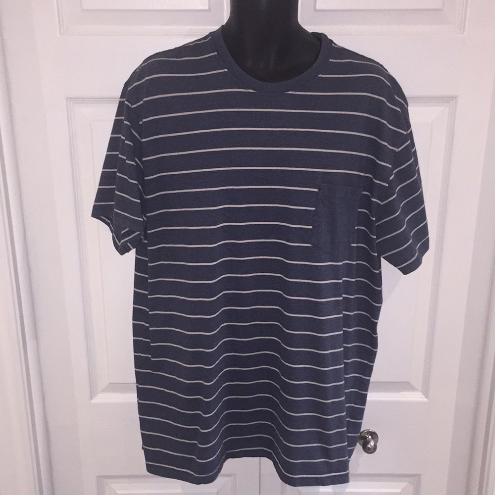 Foot Locker Men’s Striped T-Shirt with Pocket Size 2XL